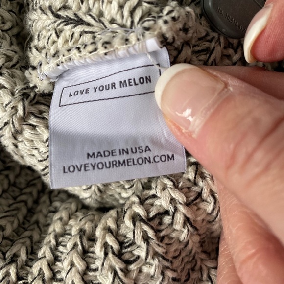 Love Your Melon Beanie Toboggan Hat‎ With Removable Pompom Brown Oatmeal Logo OS - Picture 7 of 8